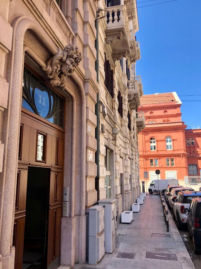 Laus Teatro Petruzzelli Suite Bari Luaran gambar