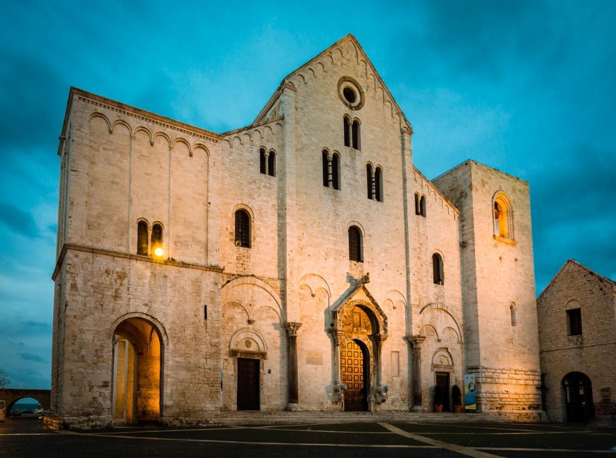 Laus Teatro Petruzzelli Suite Bari Luaran gambar